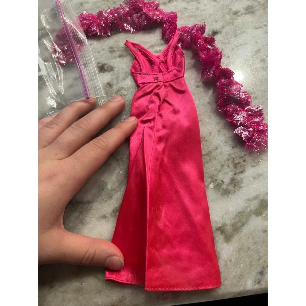 Vintage 1977 Superstar Barbie Pink Satin‎ Dress And Boa Outfit